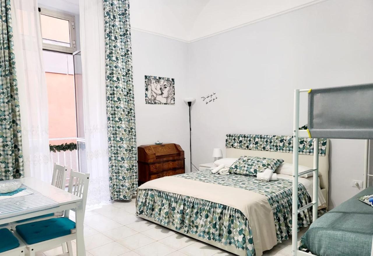 Dory'S Room Camera Nel Cuore Di Napoli Εξωτερικό φωτογραφία